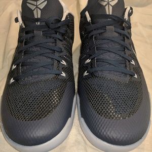 NIKE KOBE MENS BASKETBALL SHOES